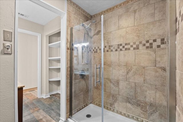4215 County Road 182, Alvin, TX 77511