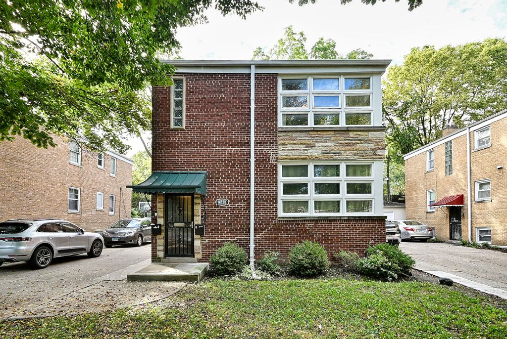 8233 Lake Street, River Forest, IL 60305 — exterior