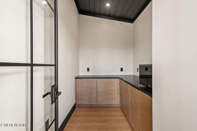 2860 Red Sky Drive, Sevierville, TN 37862