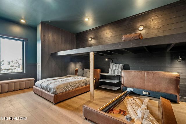 2860 Red Sky Drive, Sevierville, TN 37862