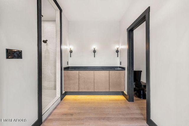 2860 Red Sky Drive, Sevierville, TN 37862