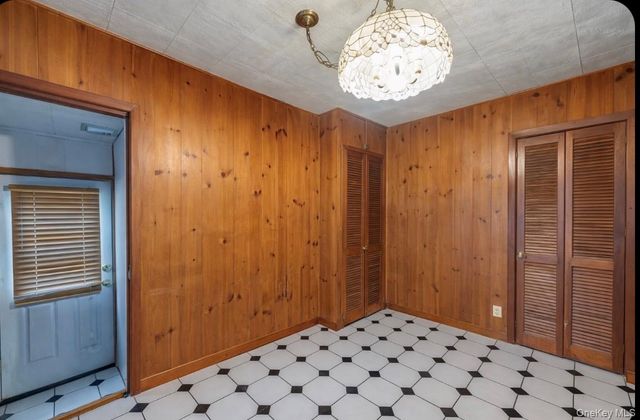 36 E 12th Street, Huntington Station, NY 11746