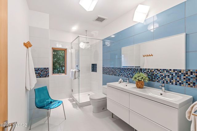 5070 N Valley View Road, Tucson, AZ 85718