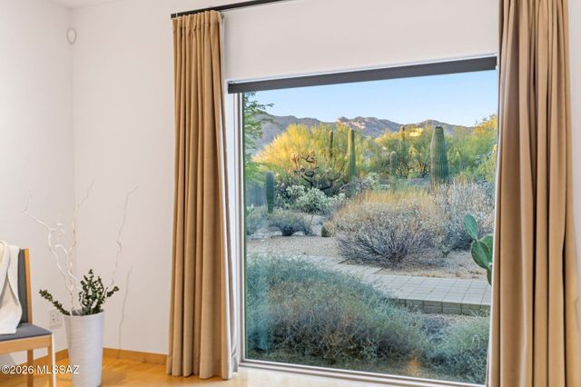 5070 N Valley View Road, Tucson, AZ 85718