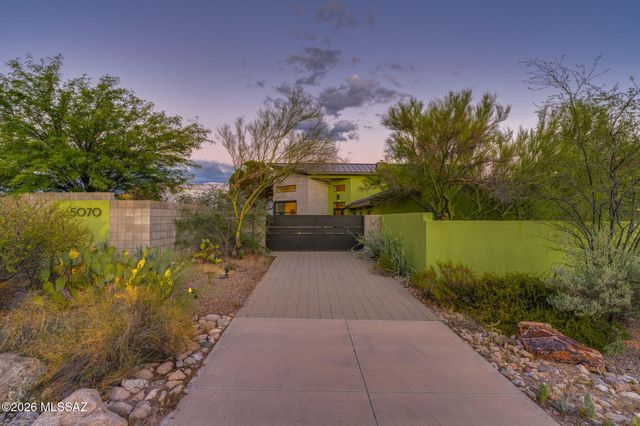 5070 N Valley View Road, Tucson, AZ 85718