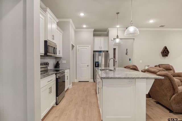 19144 Ambrosia Dr, Flint, TX 75762