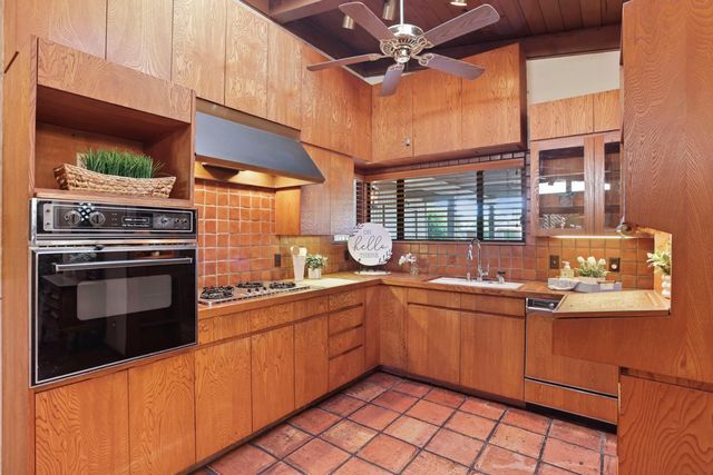 1912 Douglas Rd, Stockton, CA 95207