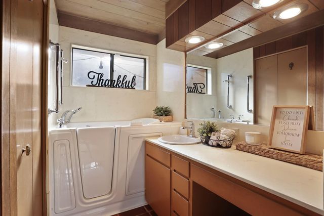 1912 Douglas Rd, Stockton, CA 95207