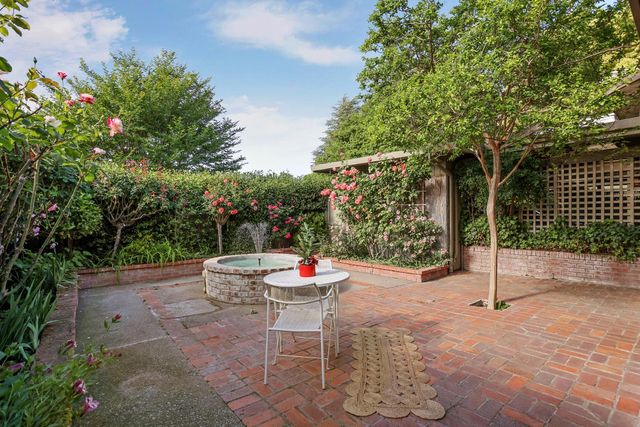 1912 Douglas Rd, Stockton, CA 95207