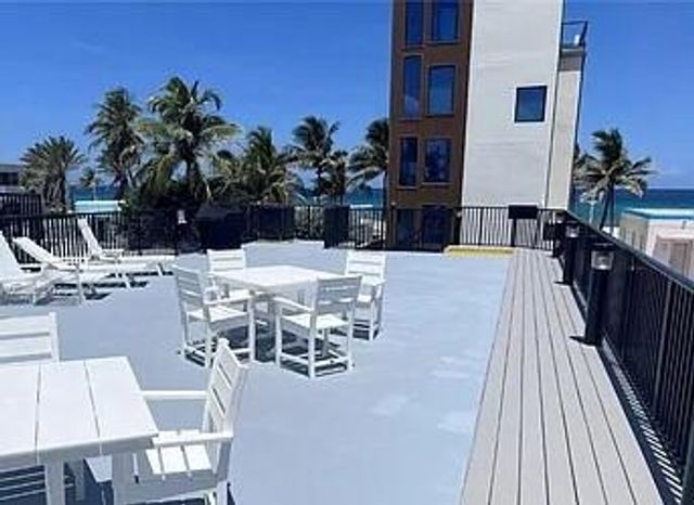 322 Harding Street B205, Hollywood, FL 33019