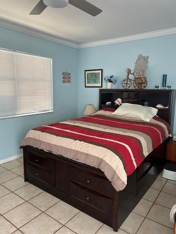 322 Harding Street B205, Hollywood, FL 33019