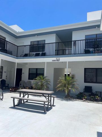 322 Harding Street B205, Hollywood, FL 33019