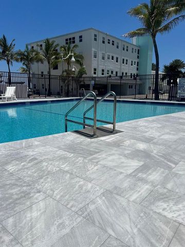 322 Harding Street B205, Hollywood, FL 33019