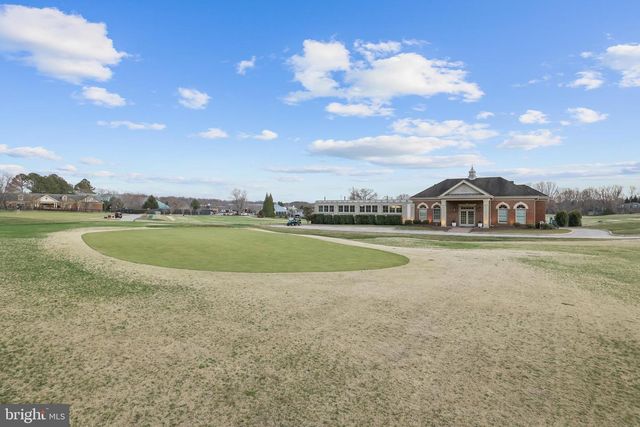 10225 FOREST LAKE DR, Great Falls, VA 22066