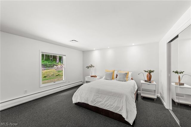 17525 Haskins Road, Chagrin Falls, OH 44023