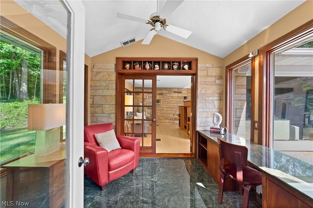 17525 Haskins Road, Chagrin Falls, OH 44023