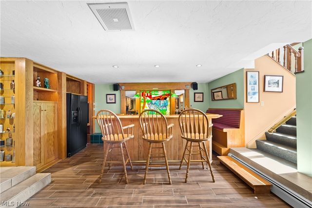 17525 Haskins Road, Chagrin Falls, OH 44023