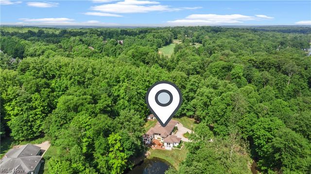 17525 Haskins Road, Chagrin Falls, OH 44023