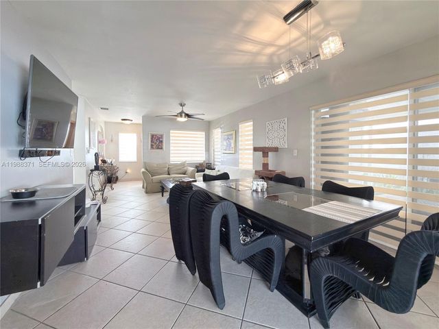 13921 SW 164th St, Miami, FL 33177