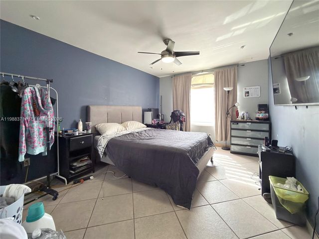 13921 SW 164th St, Miami, FL 33177