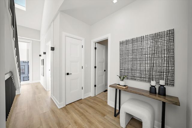 4232 W Belmont Avenue 5, Chicago, IL 60641