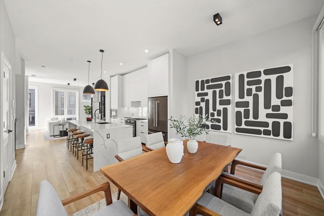 4232 W Belmont Avenue 5, Chicago, IL 60641