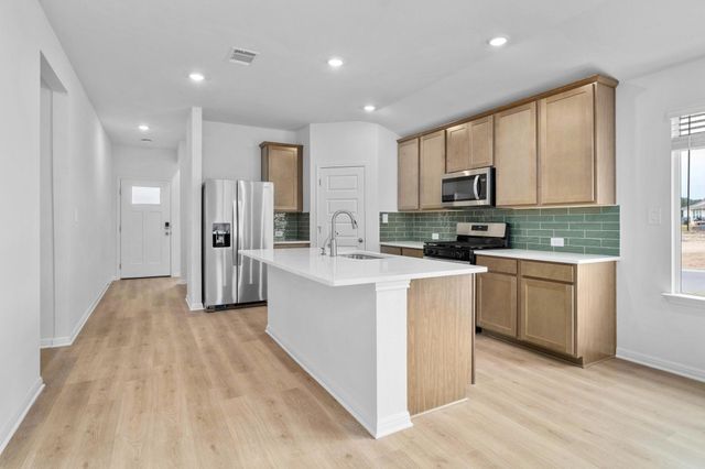 496 El Capitan LOOP, Dripping Springs, TX 78620