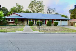 626 Fawndale Ln, Windcrest, TX 78239