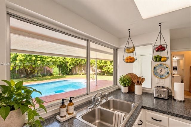 20120 Highland Lakes Blvd, Miami, FL 33179