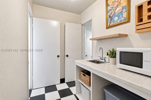 20120 Highland Lakes Blvd, Miami, FL 33179
