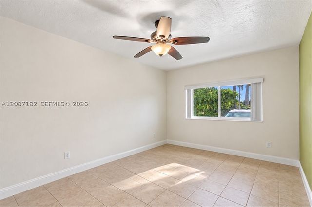 20120 Highland Lakes Blvd, Miami, FL 33179