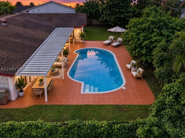 20120 Highland Lakes Blvd, Miami, FL 33179