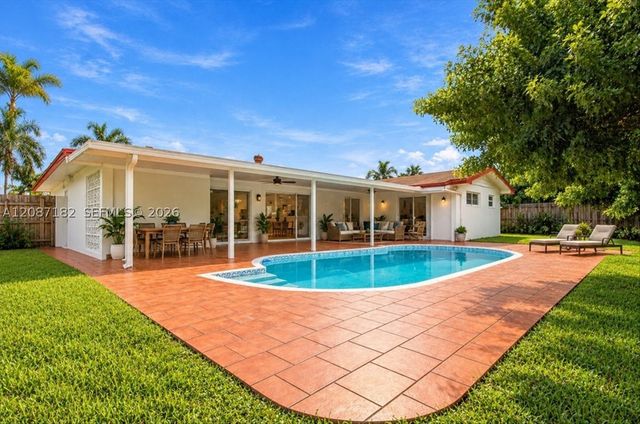 20120 Highland Lakes Blvd, Miami, FL 33179