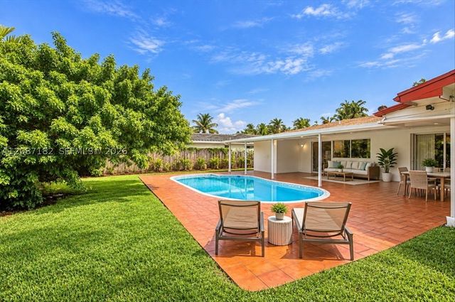 20120 Highland Lakes Blvd, Miami, FL 33179