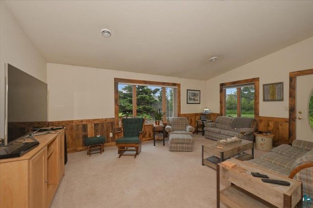 4119 E 1st St, Superior, WI 54880