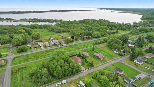 4119 E 1st St, Superior, WI 54880