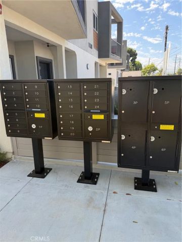 18090 PRAIRIE Avenue 101, Torrance, CA 90504