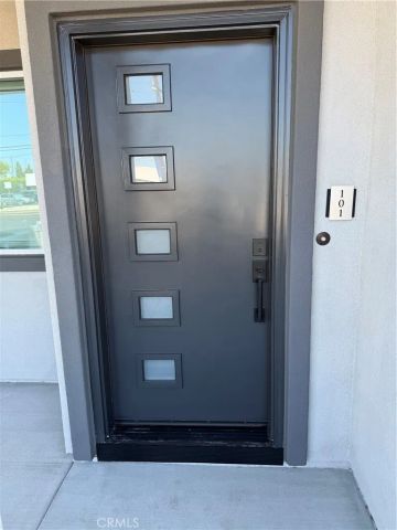 18090 PRAIRIE Avenue 101, Torrance, CA 90504
