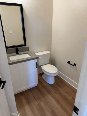 18090 PRAIRIE Avenue 101, Torrance, CA 90504