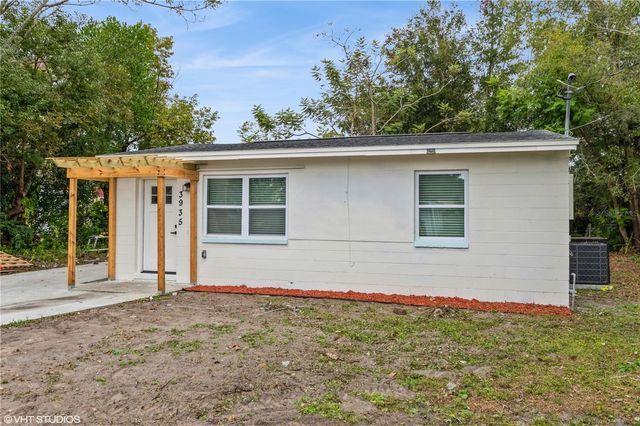 3935 WELLS STREET, Orlando, FL 32805
