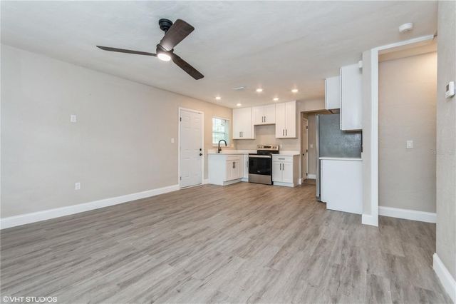 3935 WELLS STREET, Orlando, FL 32805