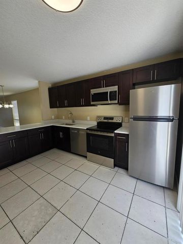 4876 Orleans Court A, Haverhill, FL 33415