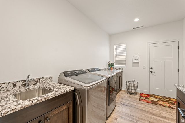 346 W CENTER ST, Toquerville, UT 84774