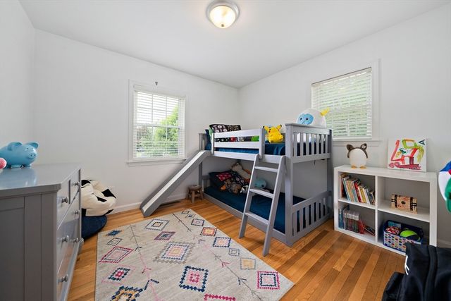 16 Chandler Dr, Marshfield, MA 02050