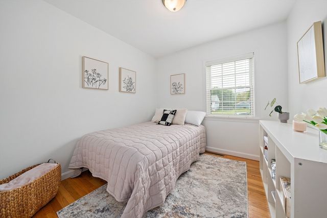 16 Chandler Dr, Marshfield, MA 02050