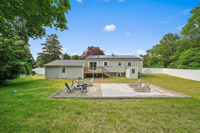 16 Chandler Dr, Marshfield, MA 02050