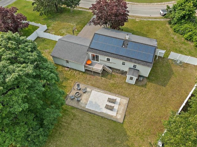16 Chandler Dr, Marshfield, MA 02050