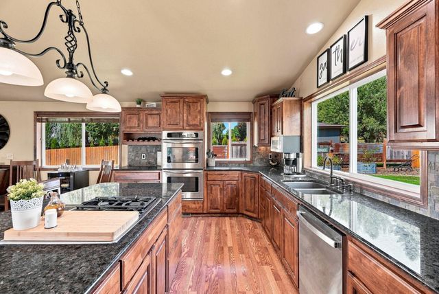 11007 E Rockwell Ave, Spokane Valley, WA 99206
