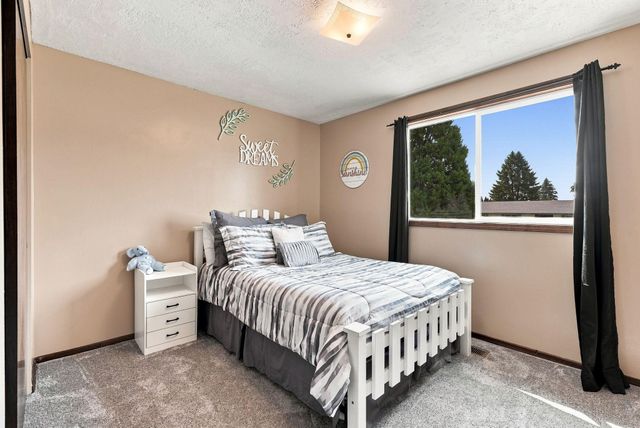 11007 E Rockwell Ave, Spokane Valley, WA 99206