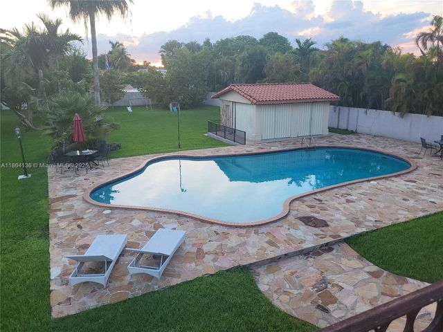 2930 SW 129 Avenue, Miami, FL 33175